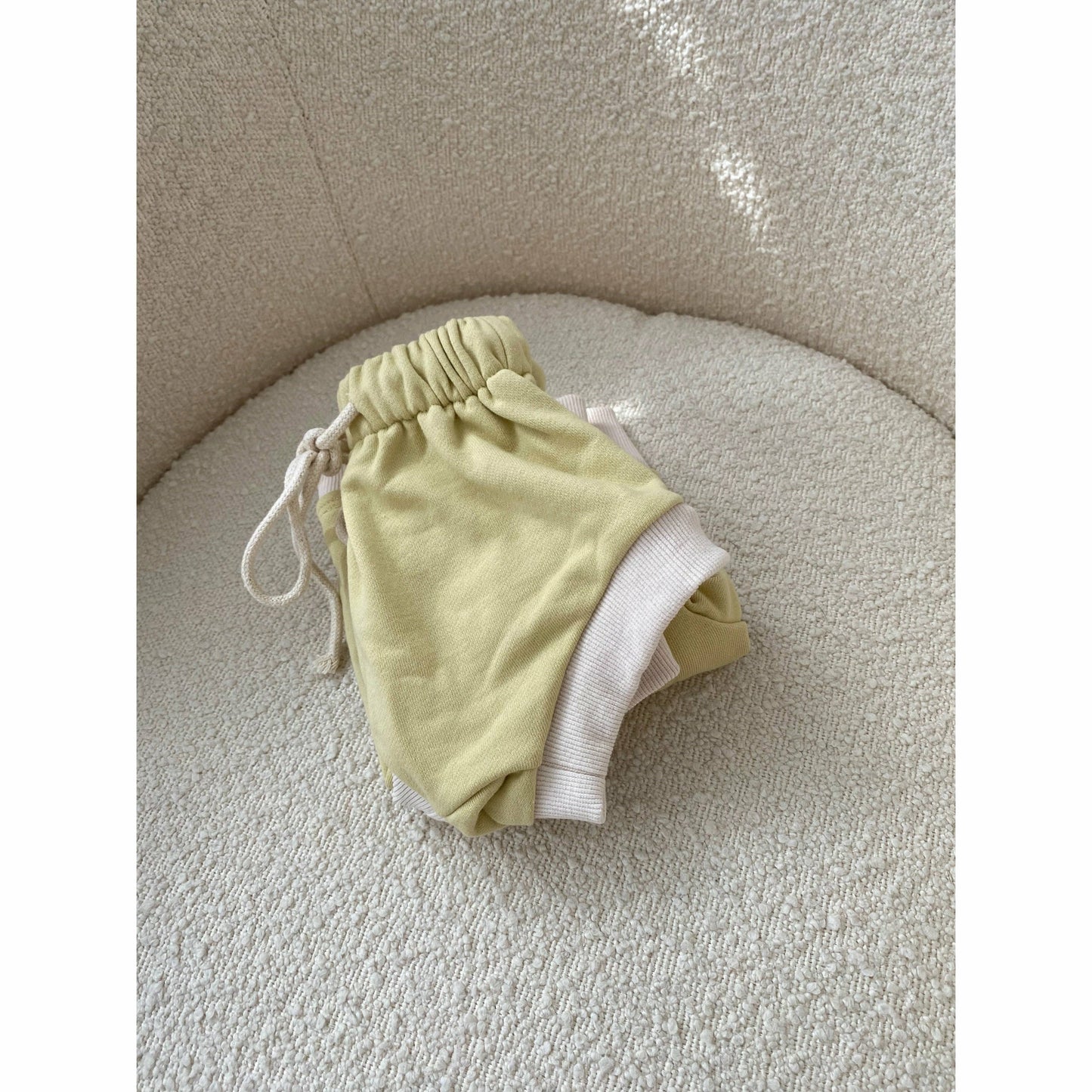 The Autumn Shorts - Lime
